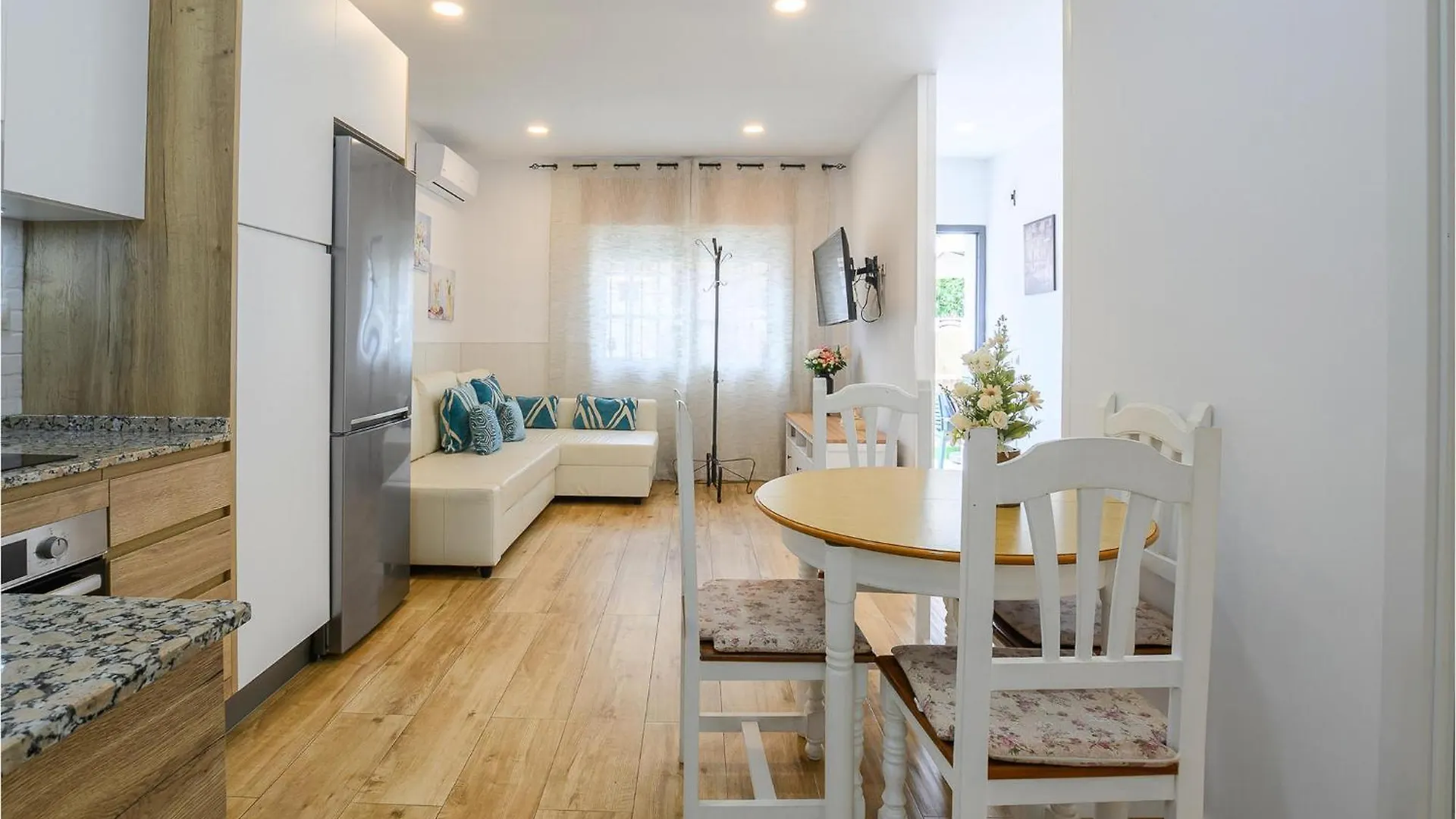 Nyaraló 2 Bedroom Lovely Home In Málaga Spanyolország