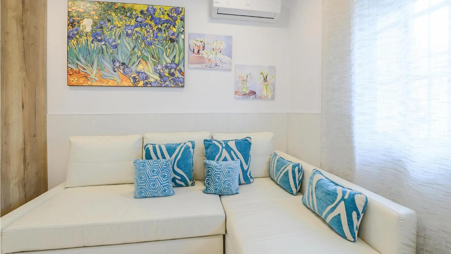 2 Bedroom Lovely Home In Málaga Tatil Evi