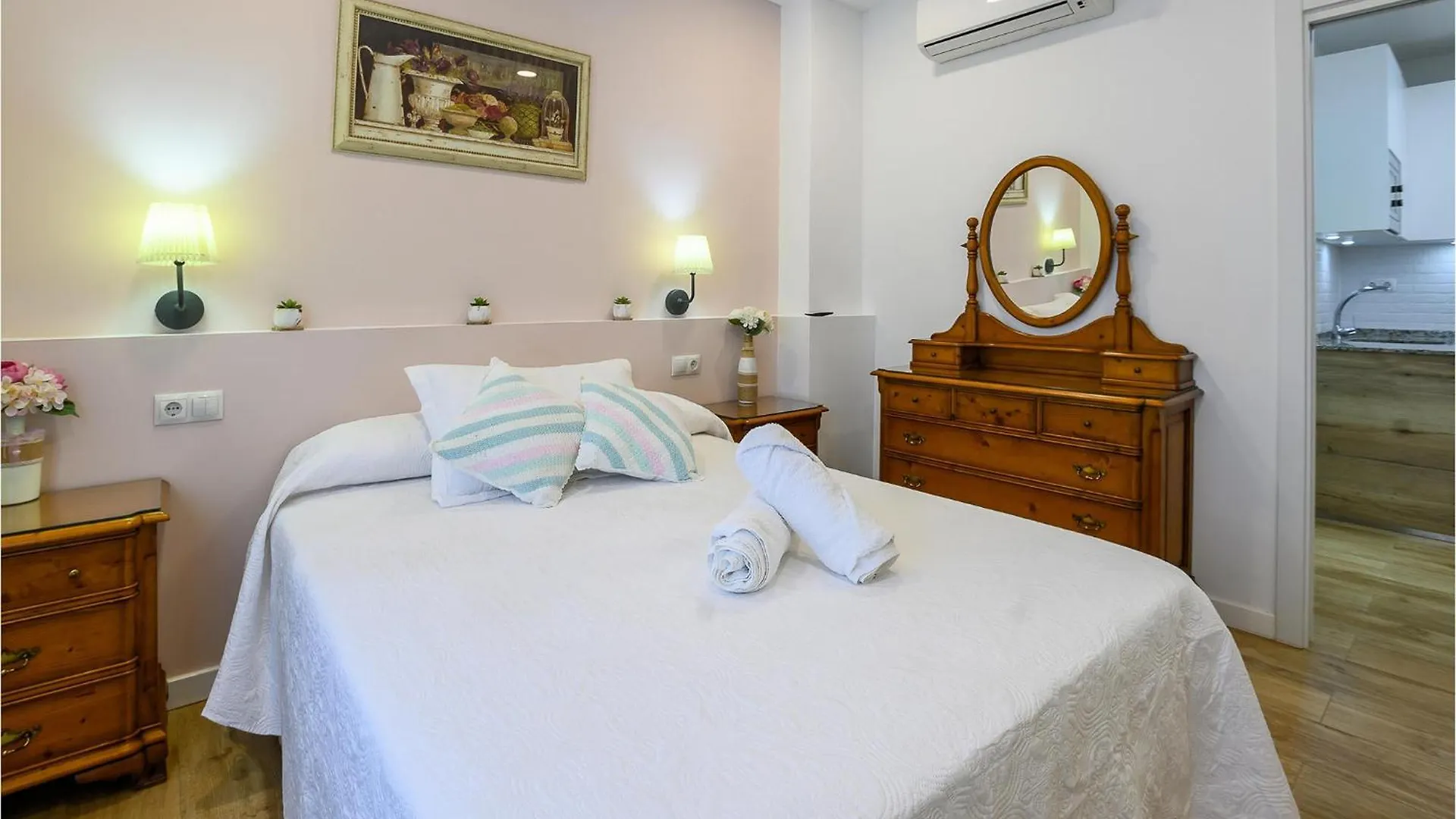 Tatil Evi 2 Bedroom Lovely Home In Málaga